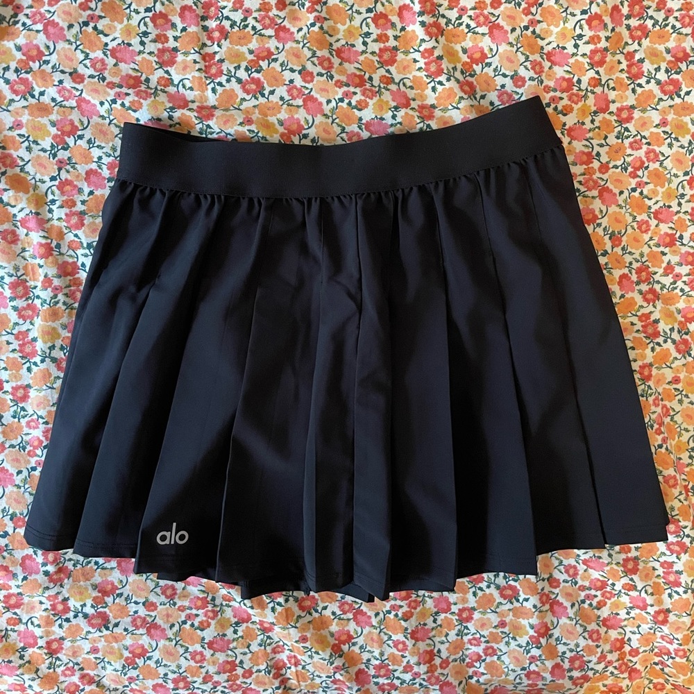 ALO Yoga Black Pleated Skirt